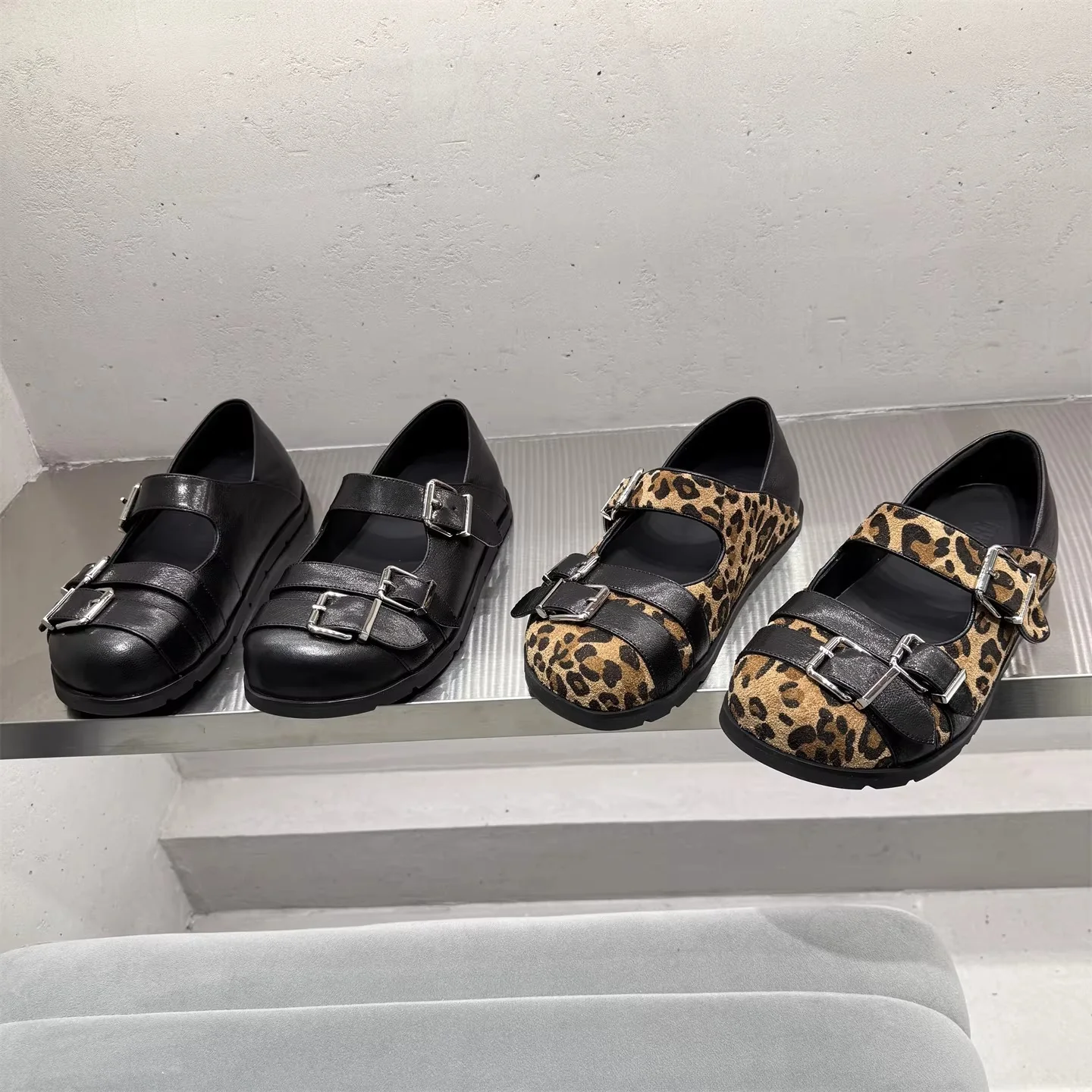 Damen Komfortable Ballerinas mit verstellbaren Schnallen Heidi Mode