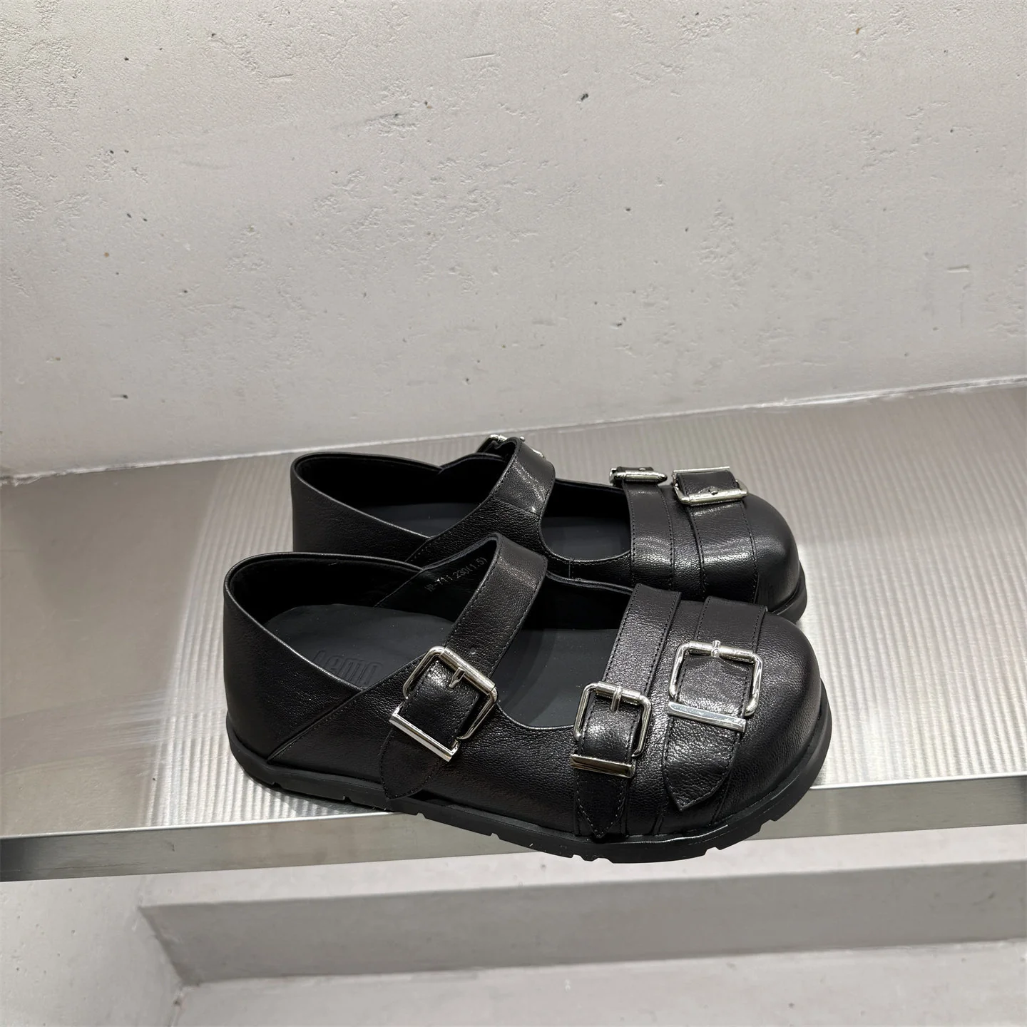 Damen Komfortable Ballerinas mit verstellbaren Schnallen Heidi Mode - Image 7