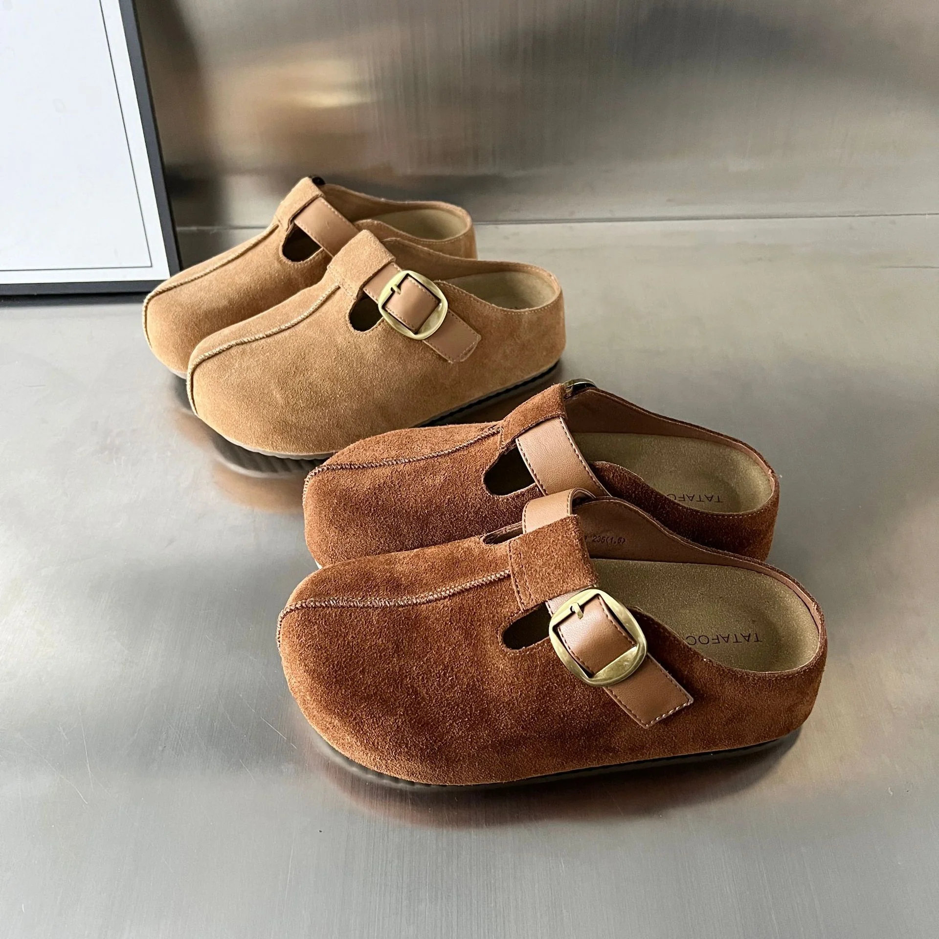 Damen Komfortable Clogs aus hochwertigem Wildleder mit elegantem Schnallenverschluss Heidi Mode - Image 3
