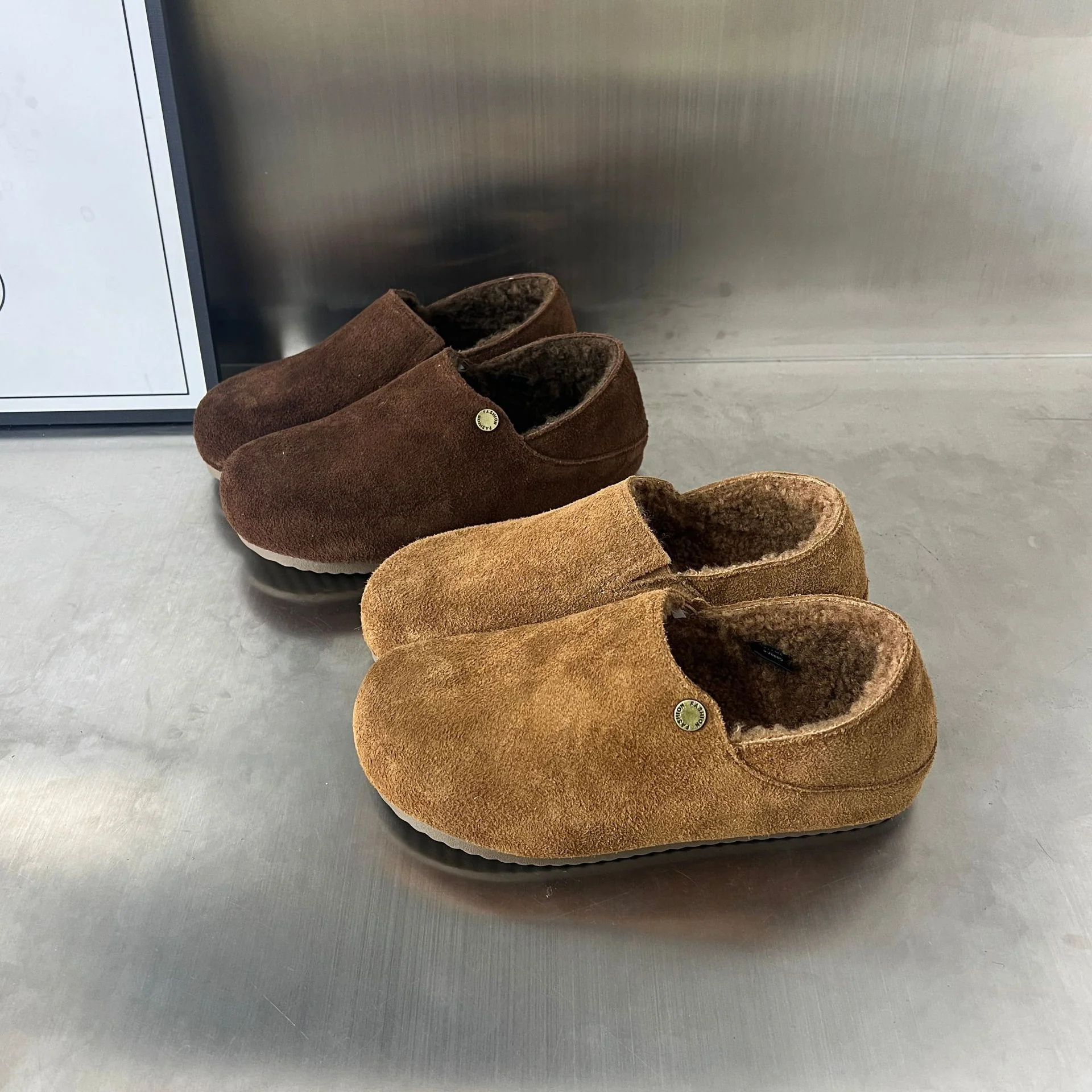 Damen Komfortable Clogs aus hochwertigem Wildleder mit kuscheligem Innenfutter Heidi Mode - Image 2