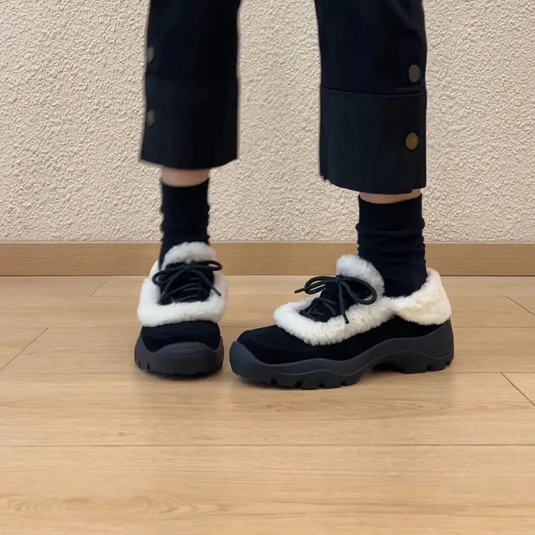 Damen Komfortable Clogs mit flauschigem Innenfutter und praktischem Schnürsystem Heidi Mode - Image 3