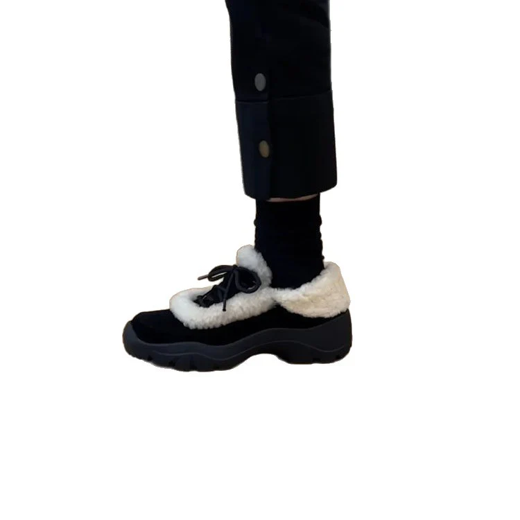 Damen Komfortable Clogs mit flauschigem Innenfutter und praktischem Schnürsystem Heidi Mode - Image 4
