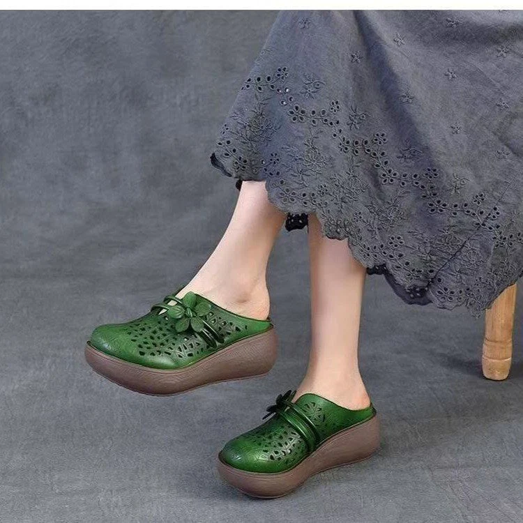 Damen Komfortable Clogs mit luftigen Details und rutschfester Sohle Heidi Mode - Image 2