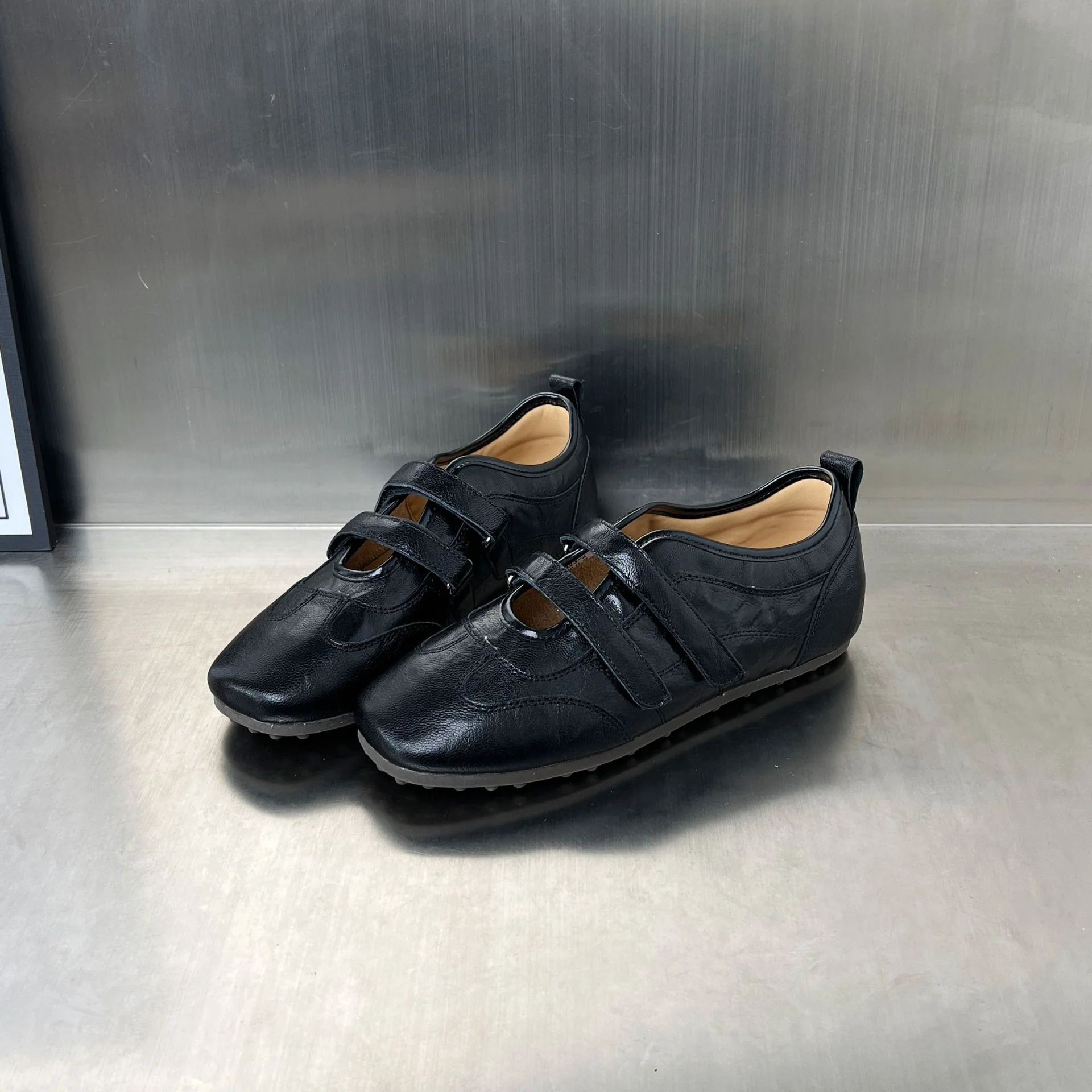 Damen Komfortable Clogs mit verstellbarem Klettverschluss und weichem Innenfutter Heidi Mode - Image 8
