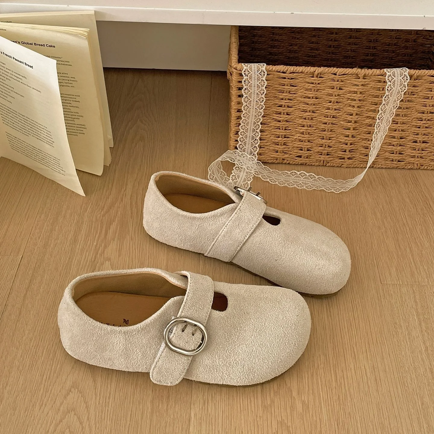 Damen Komfortable Clogs mit verstellbarem Riemen und weichem Innenfutter Heidi Mode - Image 8