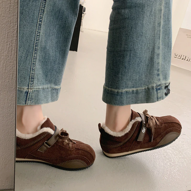 Damen Komfortable Fleece-Sneaker mit verstellbarem Riemen und kuscheligem Innenfutter Heidi Mode