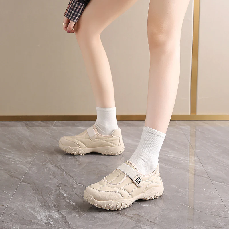Damen Komfortable Freizeitschuhe mit strapazierfähiger Gummisohle und verstellbarem Riemen Heidi Mode - Image 3