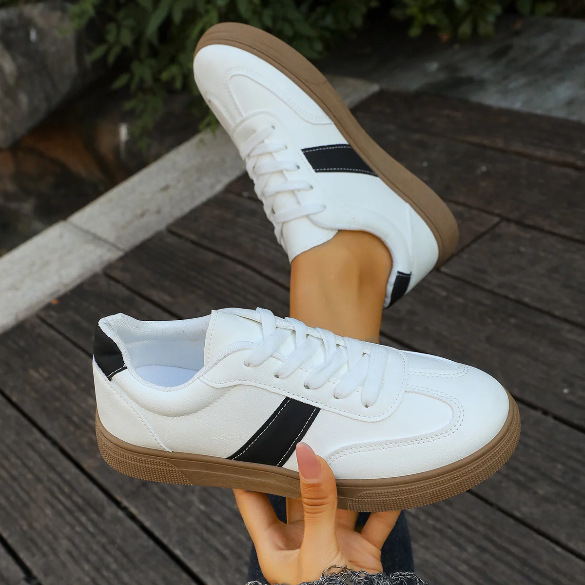 Damen Komfortable Freizeitsneaker mit rutschfester Sohle und modischem Design Heidi Mode - Image 3