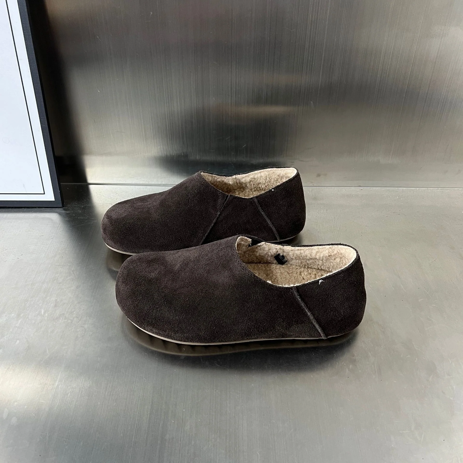 Damen Komfortable Hausschuhe aus weichem Wildleder mit kuscheligem Innenfutter Heidi Mode - Image 6