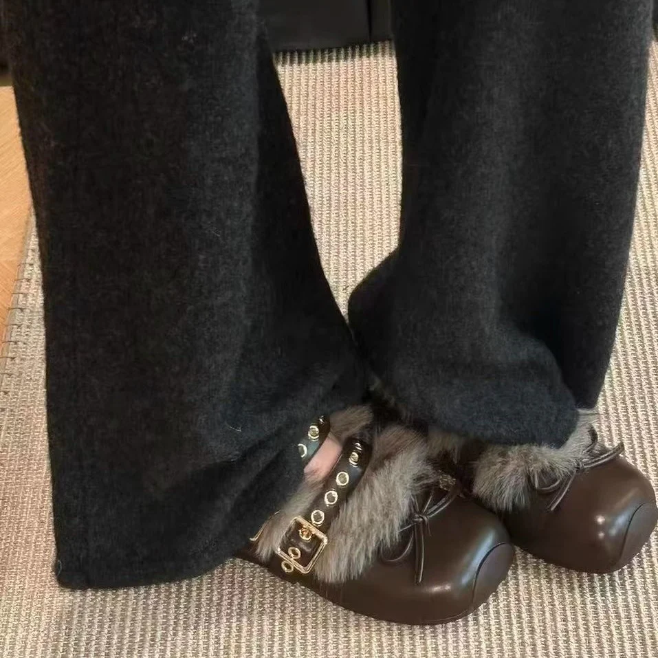 Damen Komfortable Hausschuhe mit kuscheligem Innenfutter und modischem Riemen Heidi Mode - Image 4