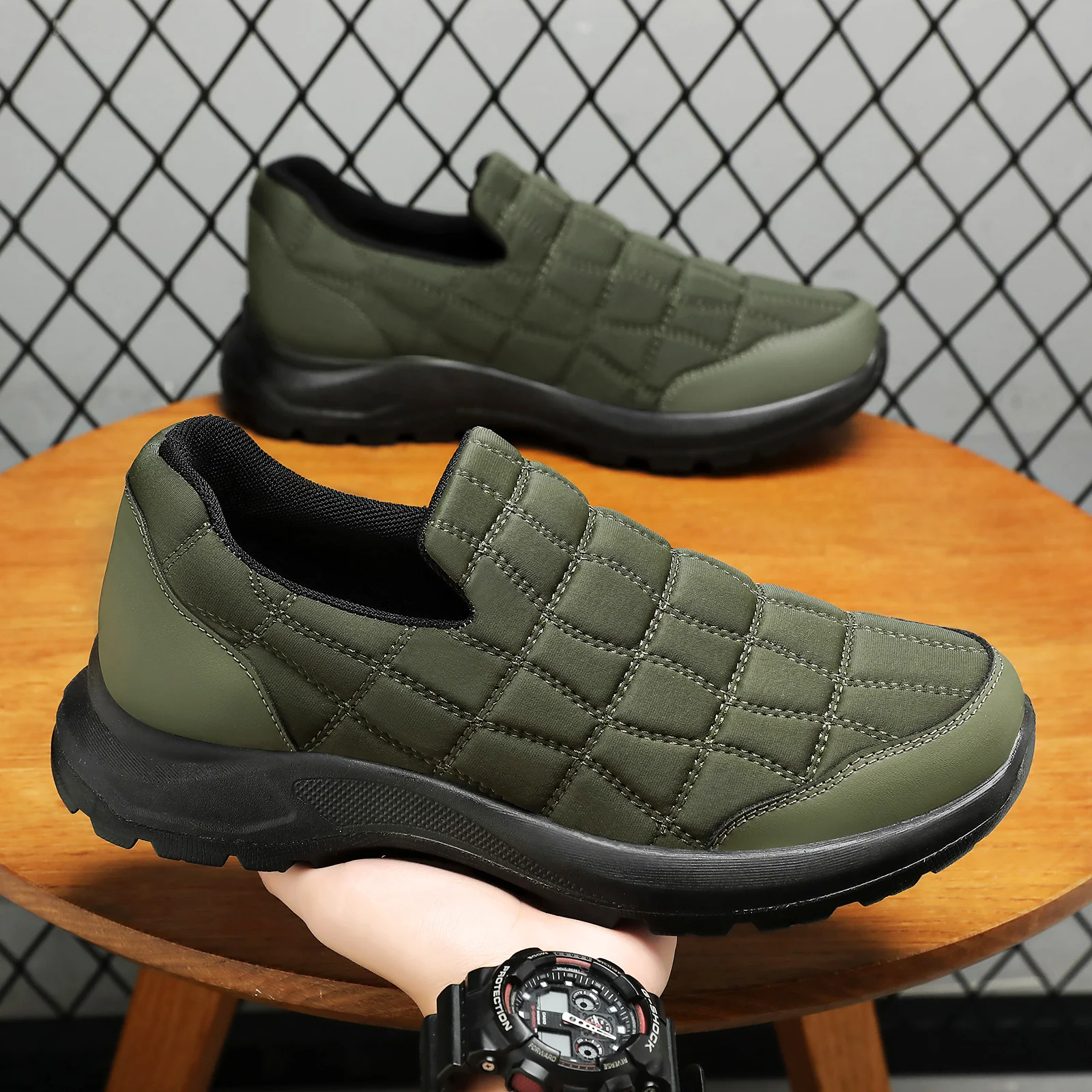Damen Komfortable Slip-On Sneakers mit gepolstertem Schaft Heidi Mode - Image 3
