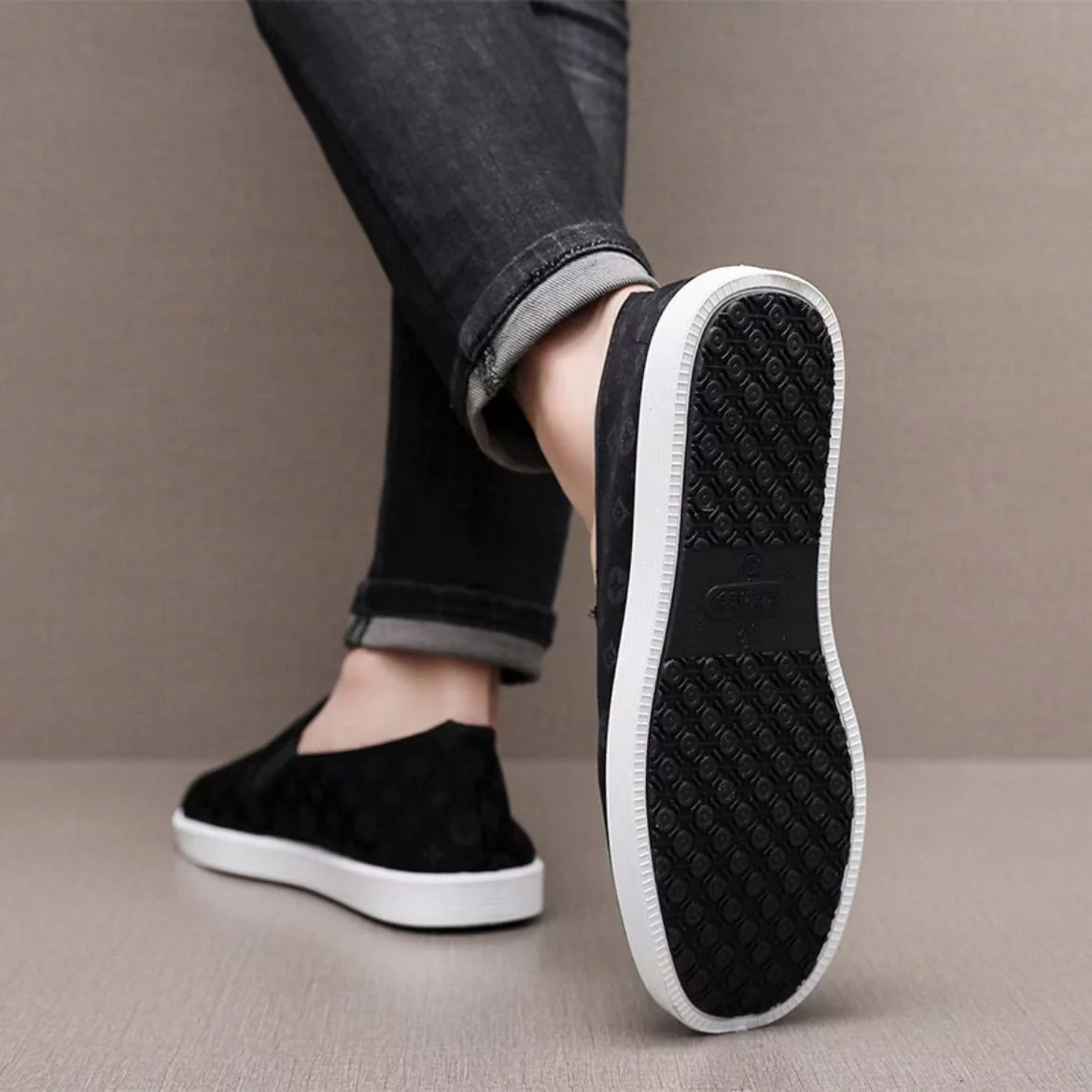 Damen Komfortable Slip-On Sneakers mit schickem Muster Heidi Mode - Image 3