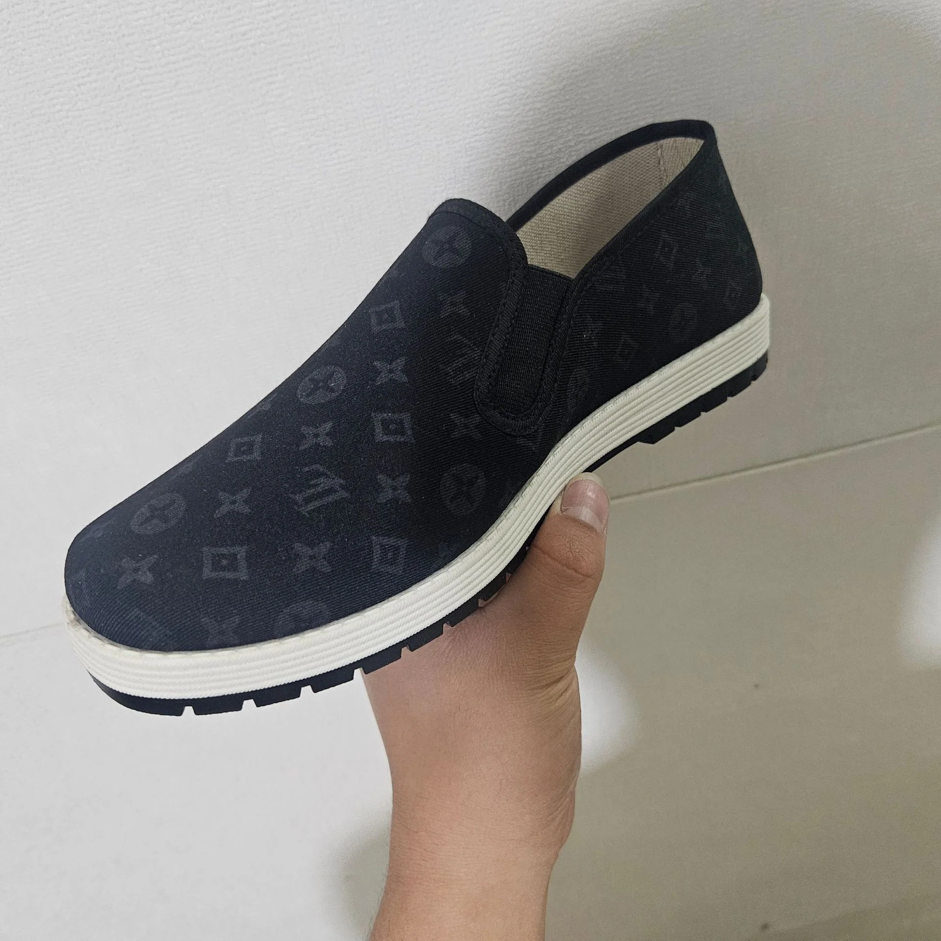 Damen Komfortable Slip-On Sneakers mit schickem Muster Heidi Mode - Image 6