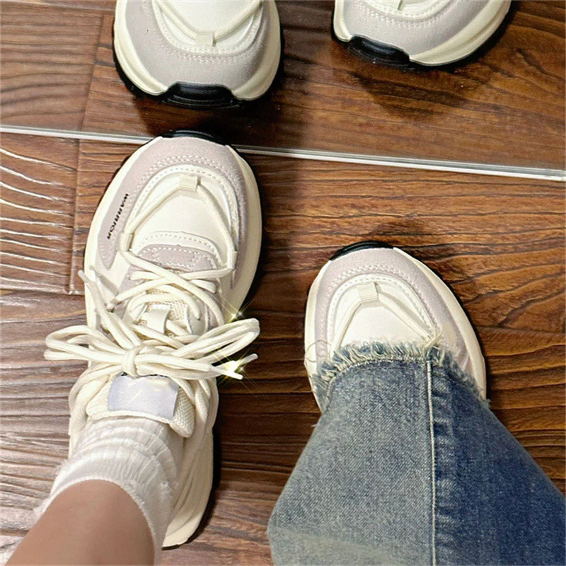 Damen Komfortable Sneaker mit atmungsaktiver Oberfläche Heidi Mode - Image 3