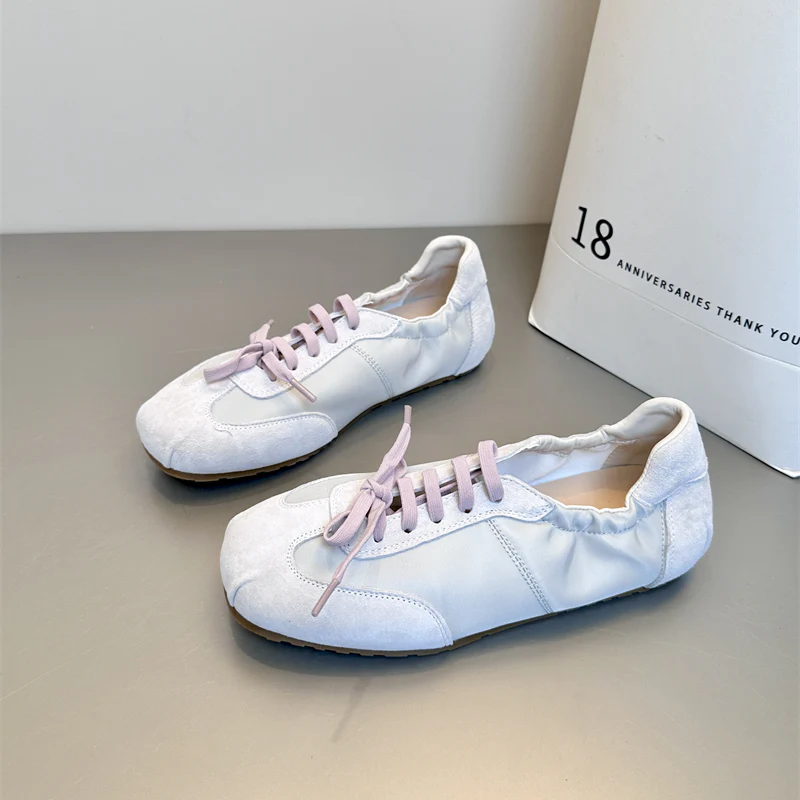 Damen Komfortable Sneaker mit atmungsaktiver Obermaterialstruktur und innovativer Dämpfungstechnologie Heidi Mode - Image 3