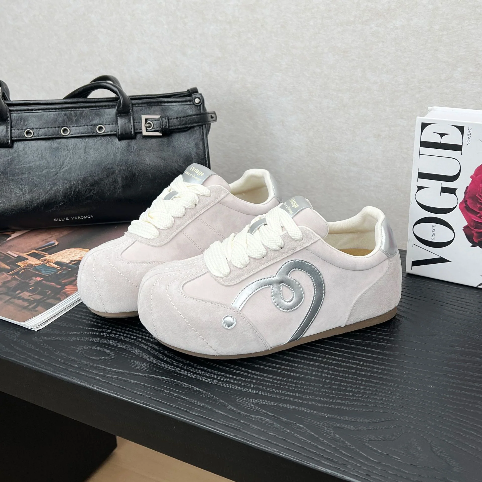 Damen Komfortable Sneaker mit weichem Wildleder-Obermaterial und innovativer Dämpfungstechnologie Heidi Mode - Image 8