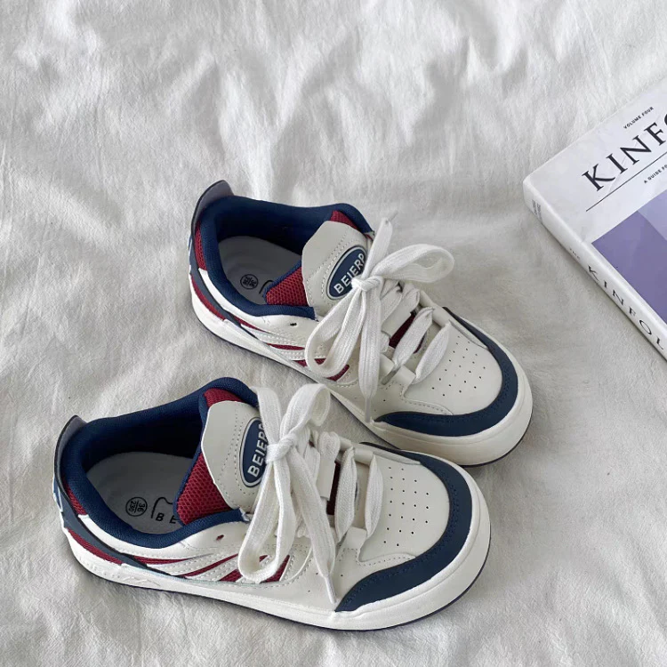 Damen Komfortable Sneakers im Retro-Stil mit perforierten Details Heidi Mode - Image 2