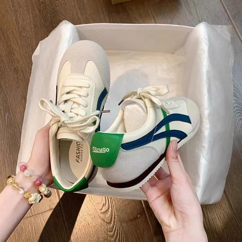 Damen komfortable Sneakers im Retro-Style mit atmungsaktiven Obermaterialien Heidi Mode - Image 3