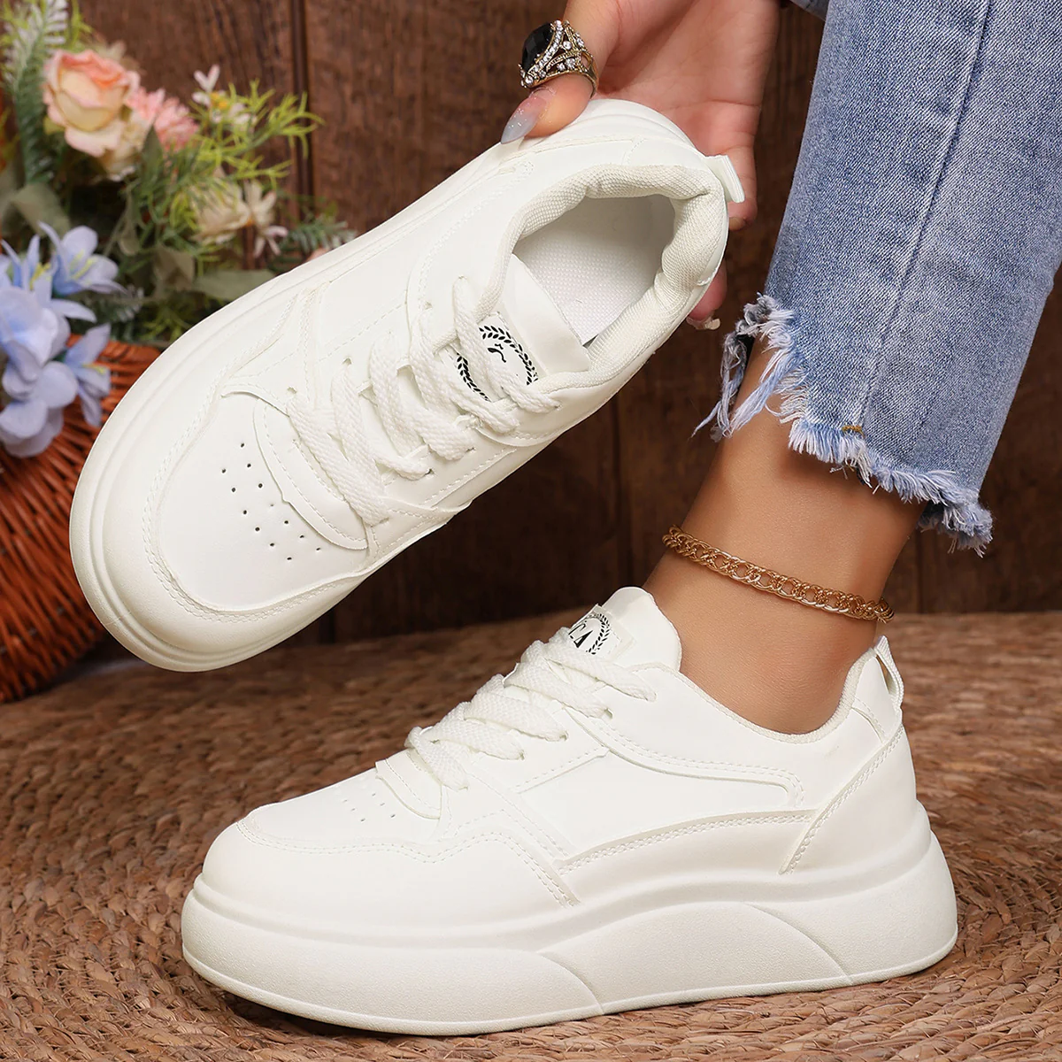 Damen Komfortable Sneakers mit dicker Laufsohle und modischem Design Heidi Mode