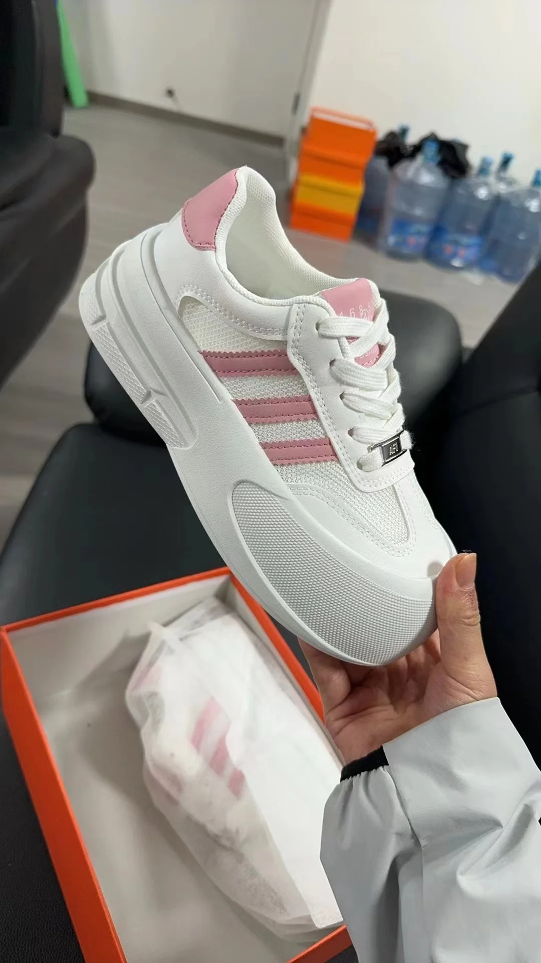 Damen Komfortable Sneakers mit rutschfester Sohle und atmungsaktivem Mesh-Obermaterial Heidi Mode - Image 7