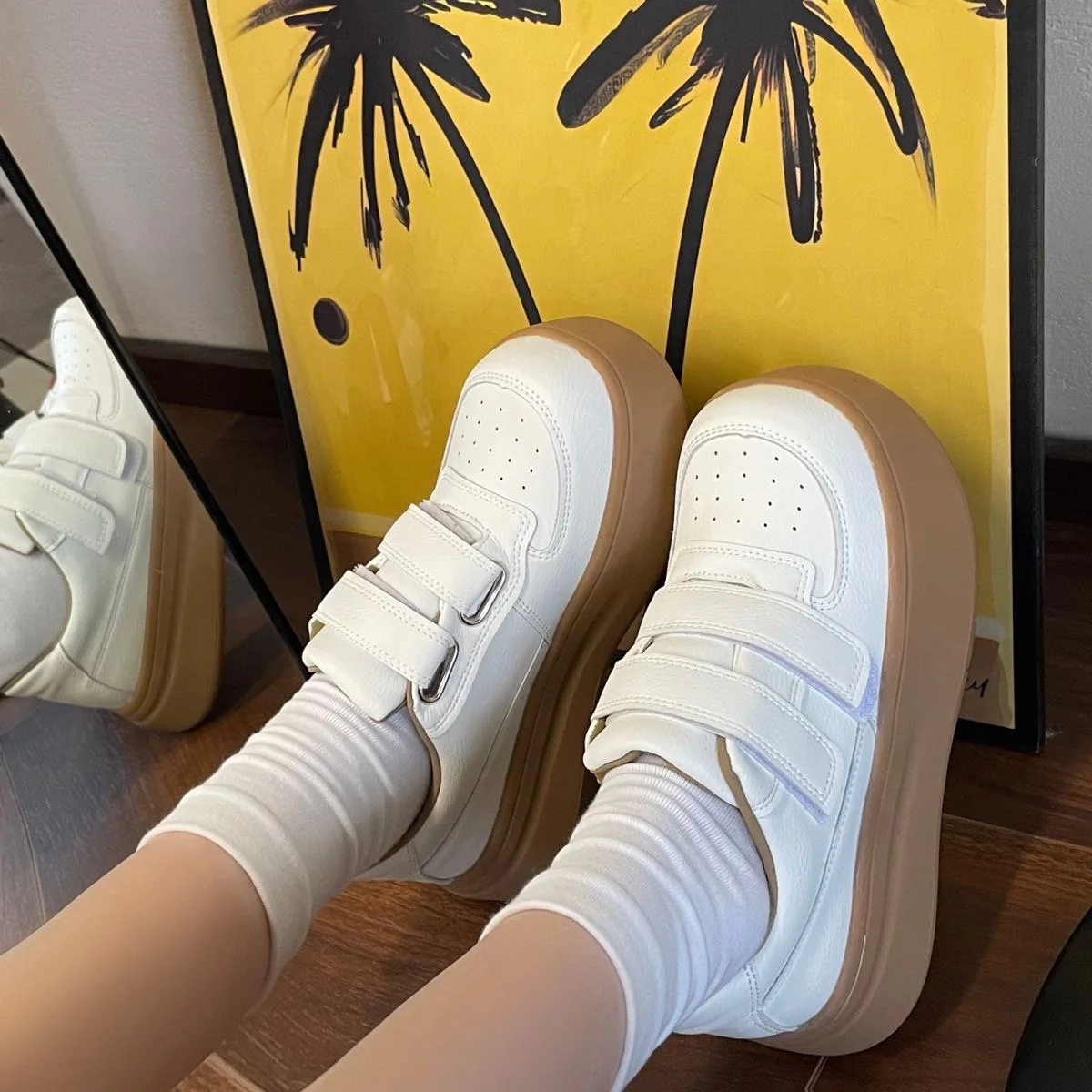 Damen Komfortable und stylische Sneaker mit Klettverschlüssen Heidi Mode - Image 3