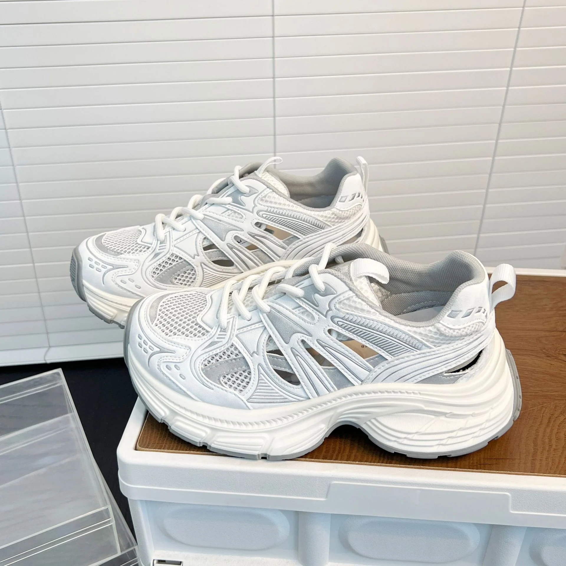 Damen Komfortable und stylische Sneakers mit innovativem Luftpolstersystem Heidi Mode - Image 2