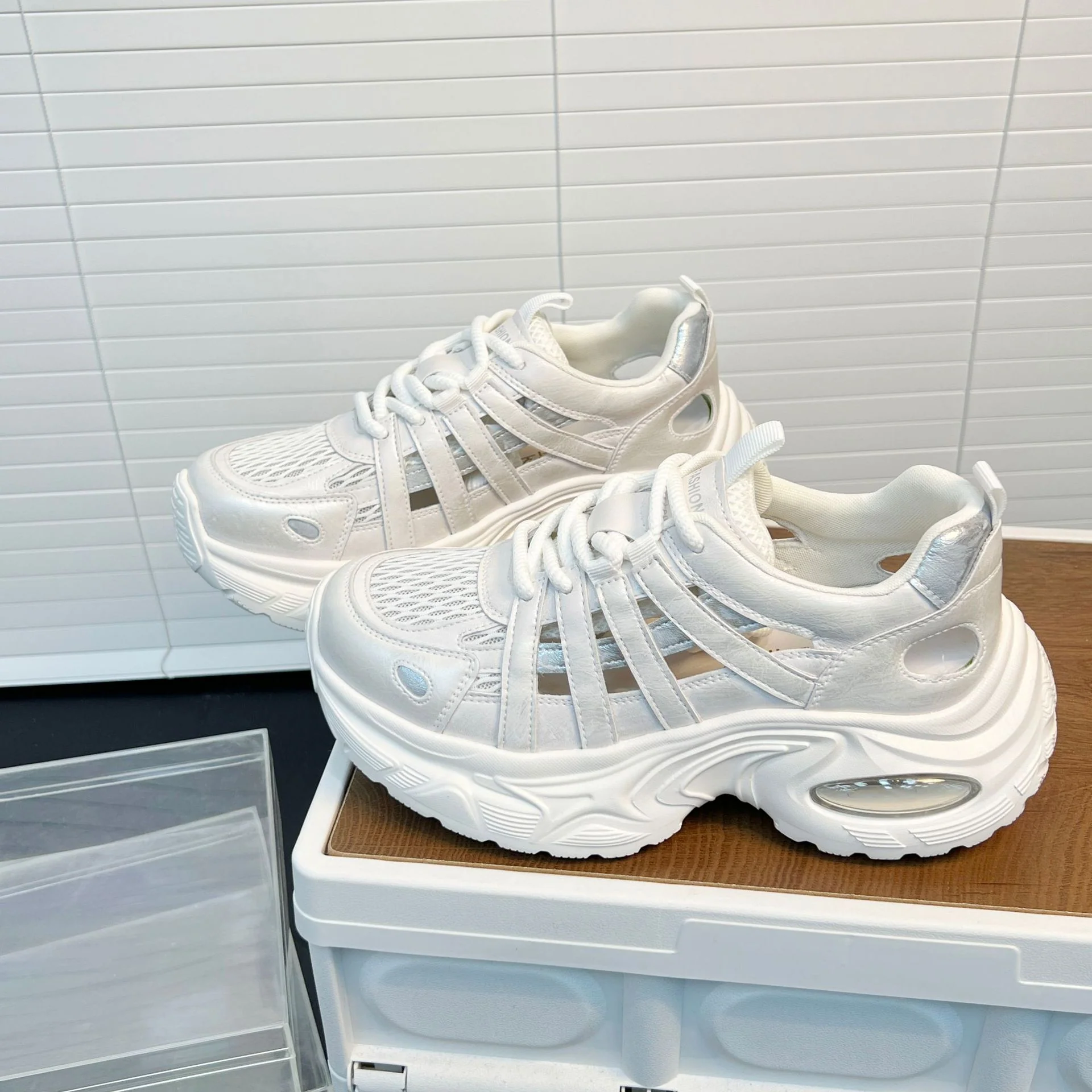 Damen Komfortable und stylische Sneakers mit innovativem Luftpolstersystem Heidi Mode - Image 6