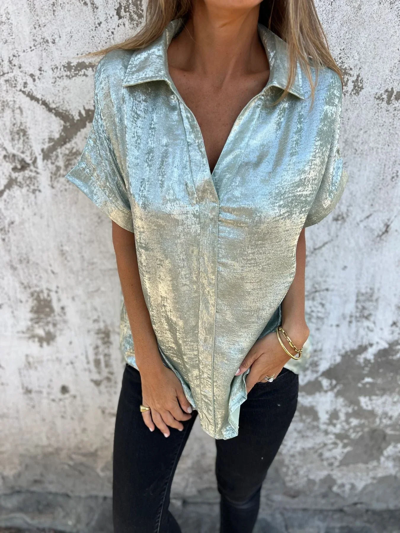 Damen Kurzarm-Seidenbluse mit Elegantem Glanz und Modischem Revers Heidi-Mode - Image 8