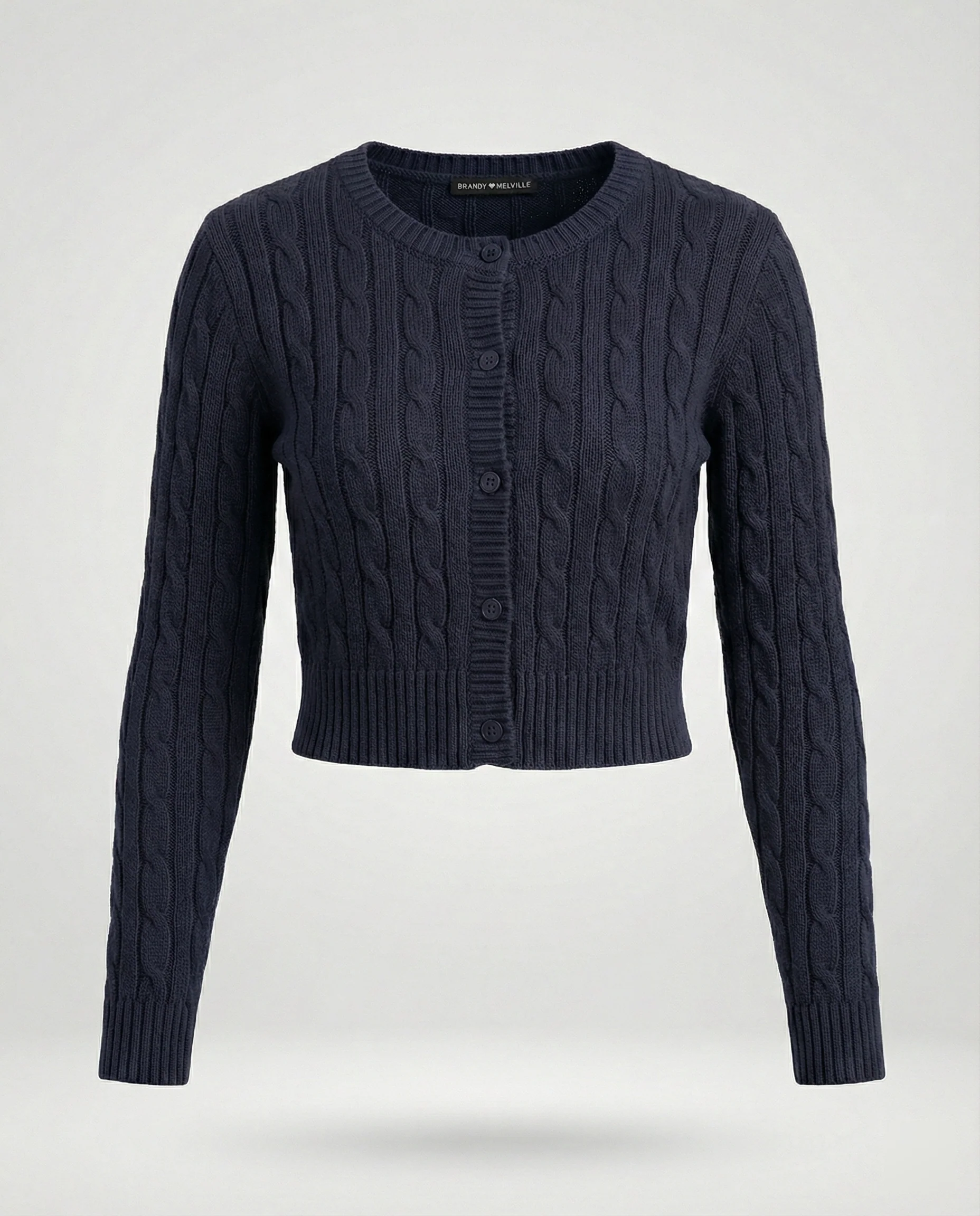 Damen kurzer figurbetonter Zopfmuster-Cardigan mit Rundhalsausschnitt und Knopfleiste Heidi-Mode - Image 7