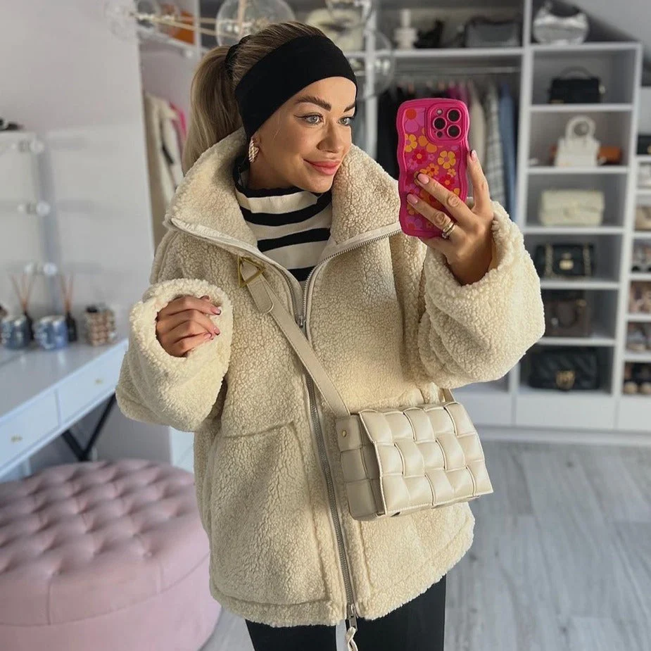 Damen Kuschelige Fleecejacke mit Hohem Kragen und Praktischen Taschen Heidi-Mode