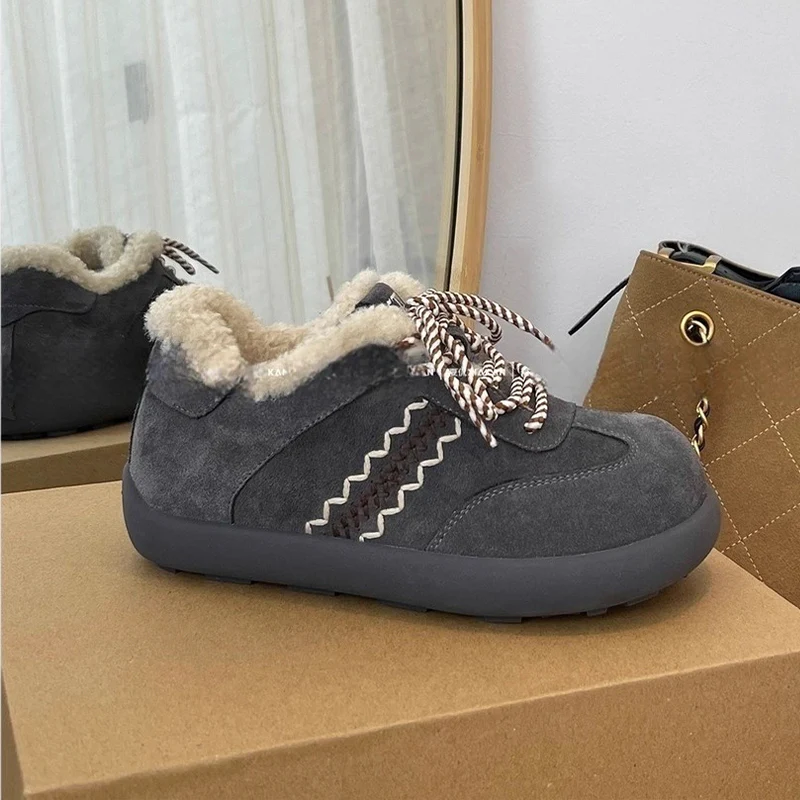 Damen Kuschelige Hausschuhe aus hochwertigem Wildleder mit flauschigem Innenfutter Heidi Mode - Image 2