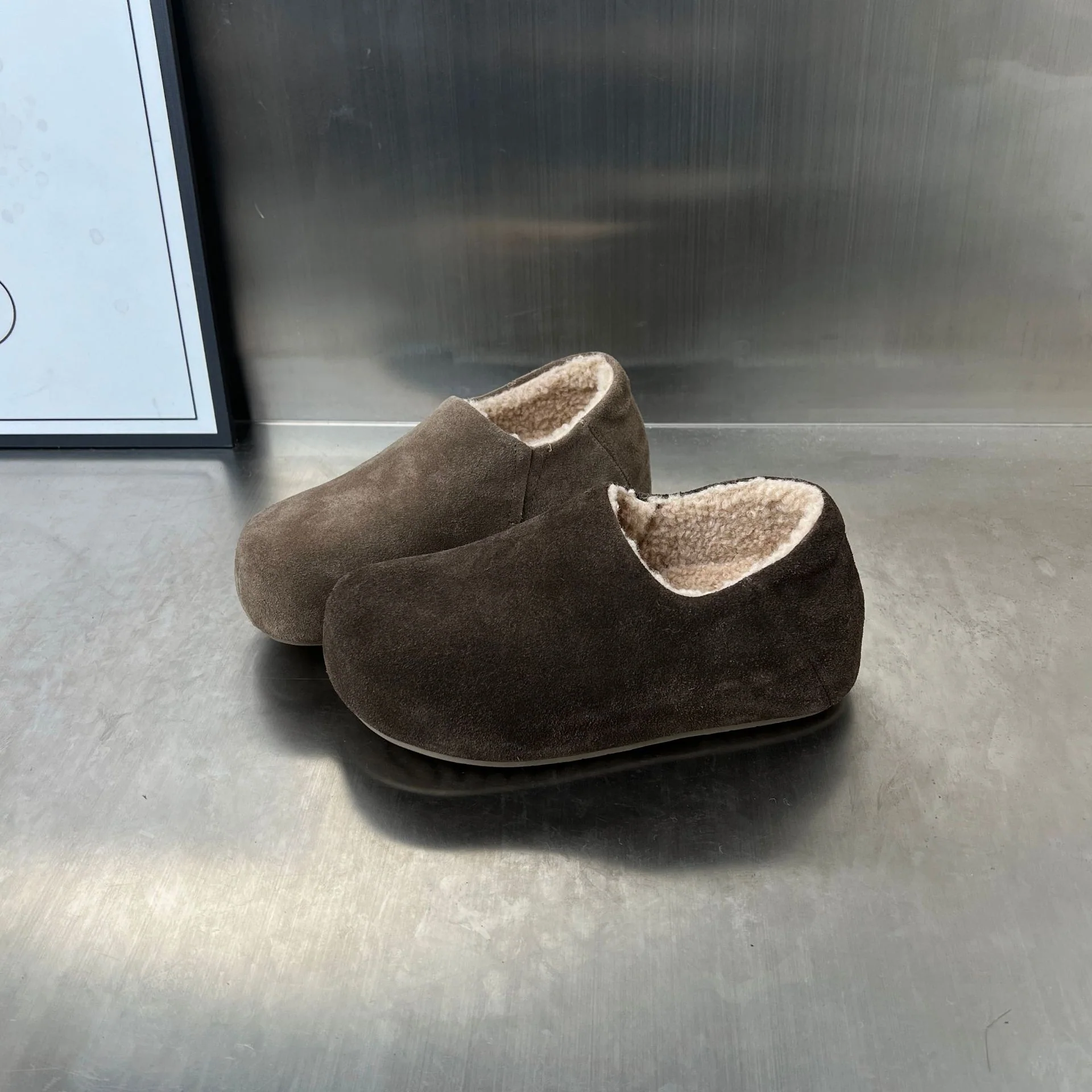 Damen Kuschelige Hausschuhe mit weichem Fleecefutter und rutschfester Sohle Heidi Mode - Image 4