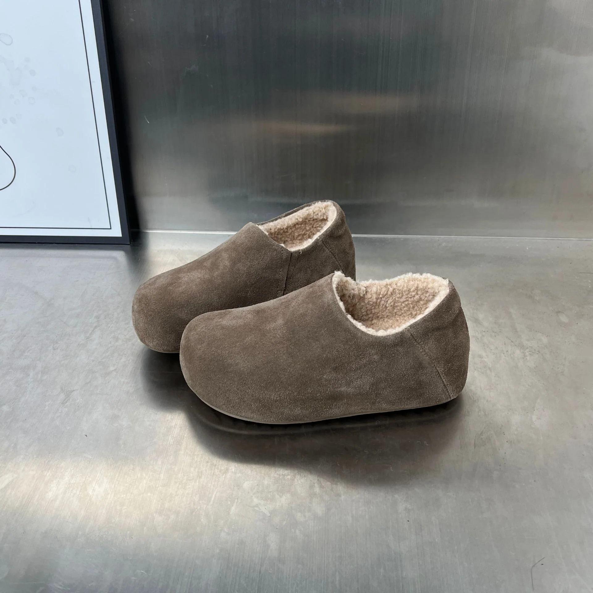 Damen Kuschelige Hausschuhe mit weichem Fleecefutter und rutschfester Sohle Heidi Mode - Image 6