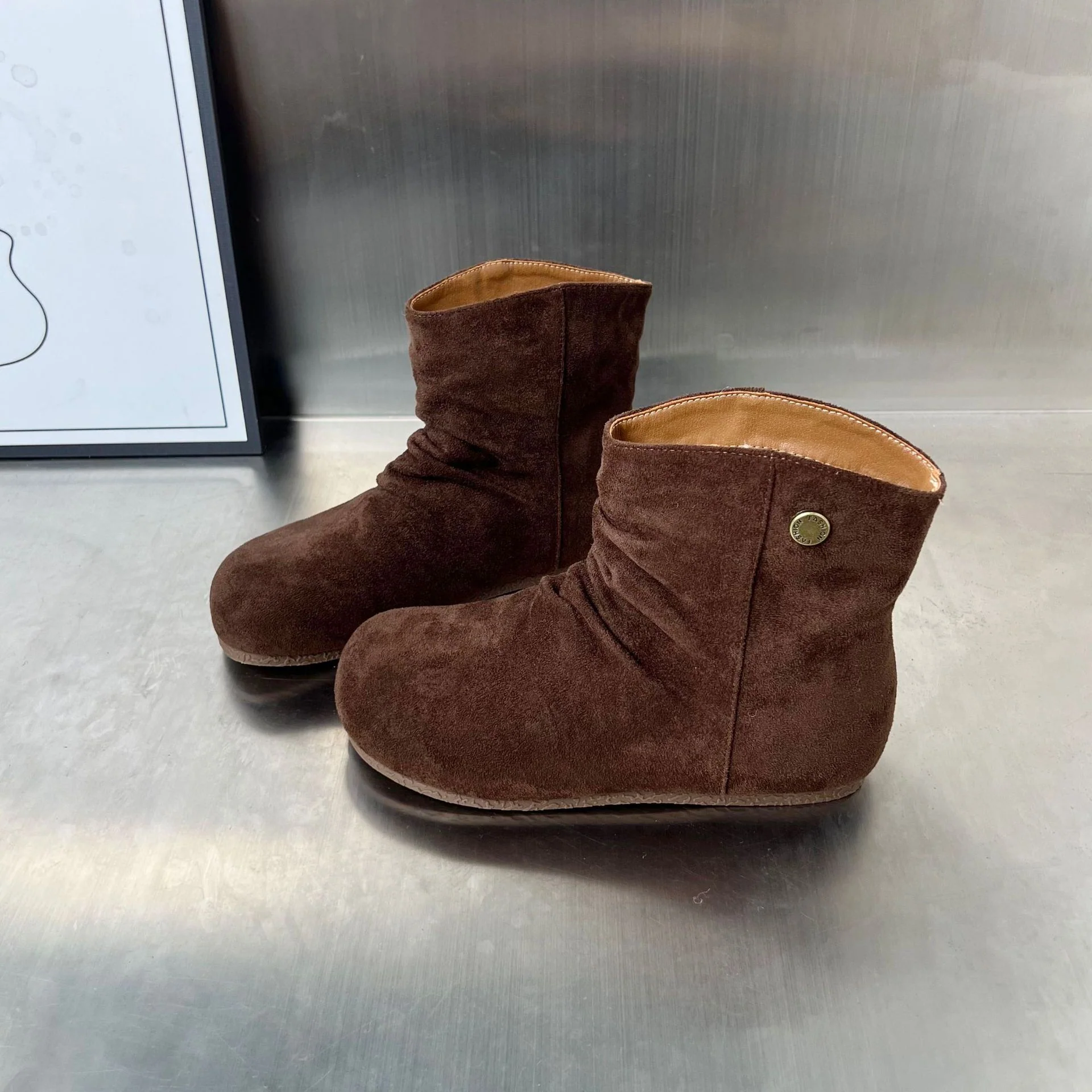 Damen kuschelige Wildleder-Stiefel mit flexiblem Knöchelbereich und rutschfester Sohle Heidi Mode - Image 2