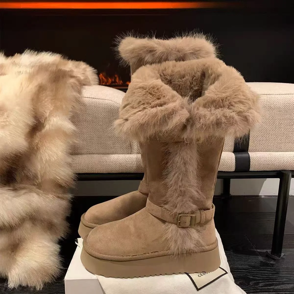 Damen Kuschelige Winterstiefel mit dekorativem Kunstfellabschluss Heidi Mode - Image 3