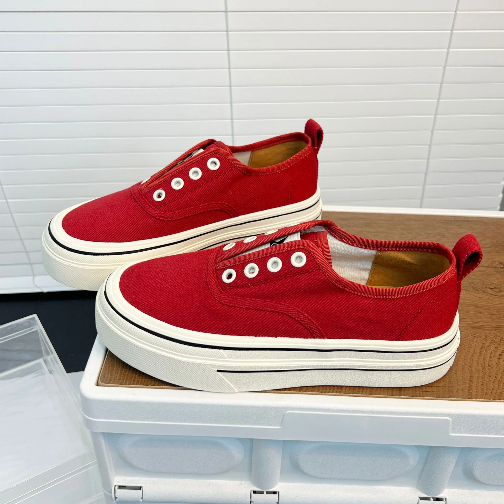 Damen lässige Canvas Sneaker mit komfortabler Innensohle und rutschfester Gummisohle Heidi Mode - Image 2