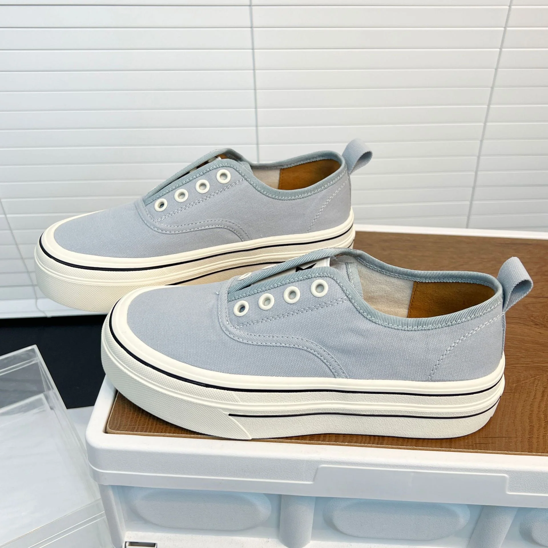 Damen lässige Canvas Sneaker mit komfortabler Innensohle und rutschfester Gummisohle Heidi Mode - Image 3