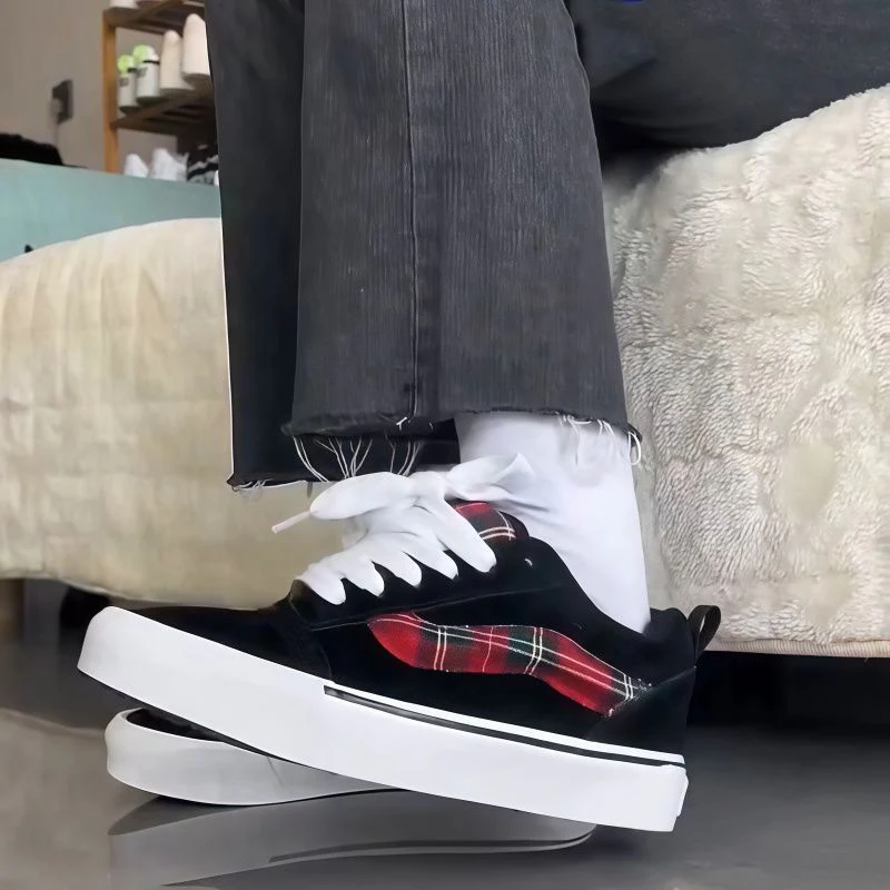 Damen lässige Sneaker mit kariertem Design und bequemer Sohle Heidi Mode - Image 2