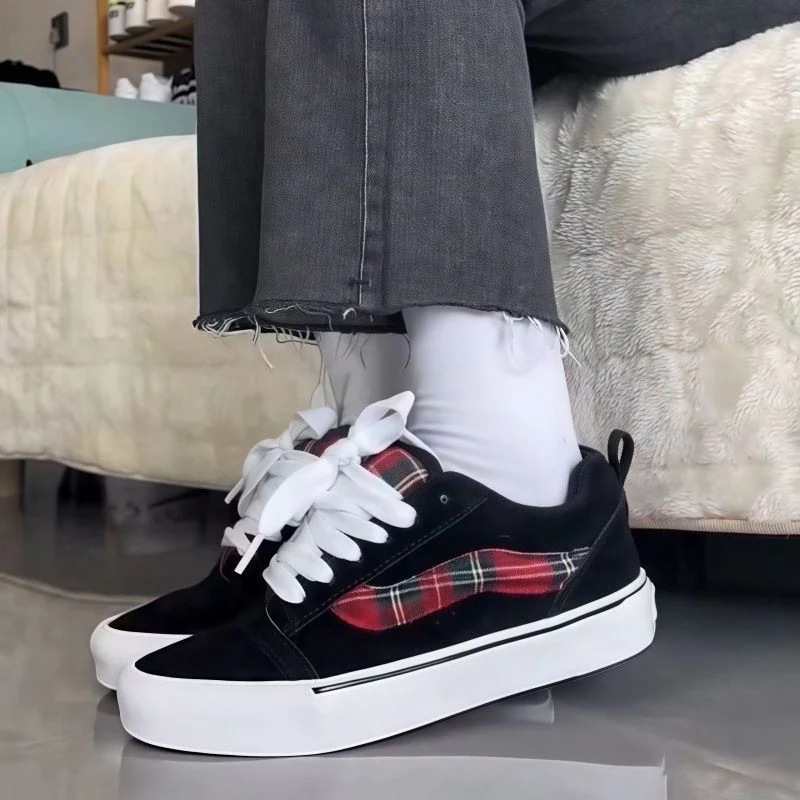 Damen lässige Sneaker mit kariertem Design und bequemer Sohle Heidi Mode - Image 3
