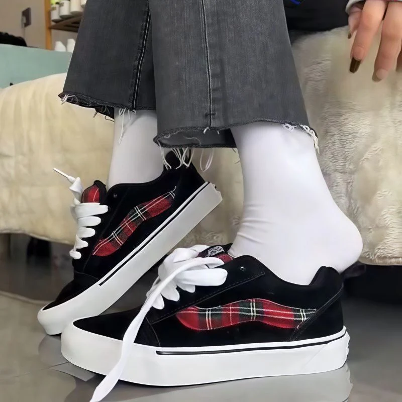 Damen lässige Sneaker mit kariertem Design und bequemer Sohle Heidi Mode - Image 6
