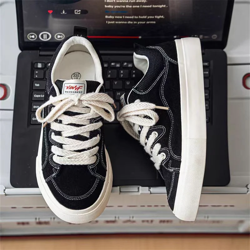 Damen lässige Sneakers mit klassischem Design und dämpfender Sohle Heidi Mode - Image 4