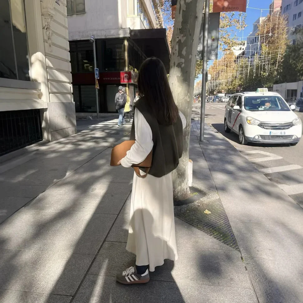 Damen lässige Weste mit verdecktem Reißverschluss und praktischen Taschen Heidi-Mode - Image 4