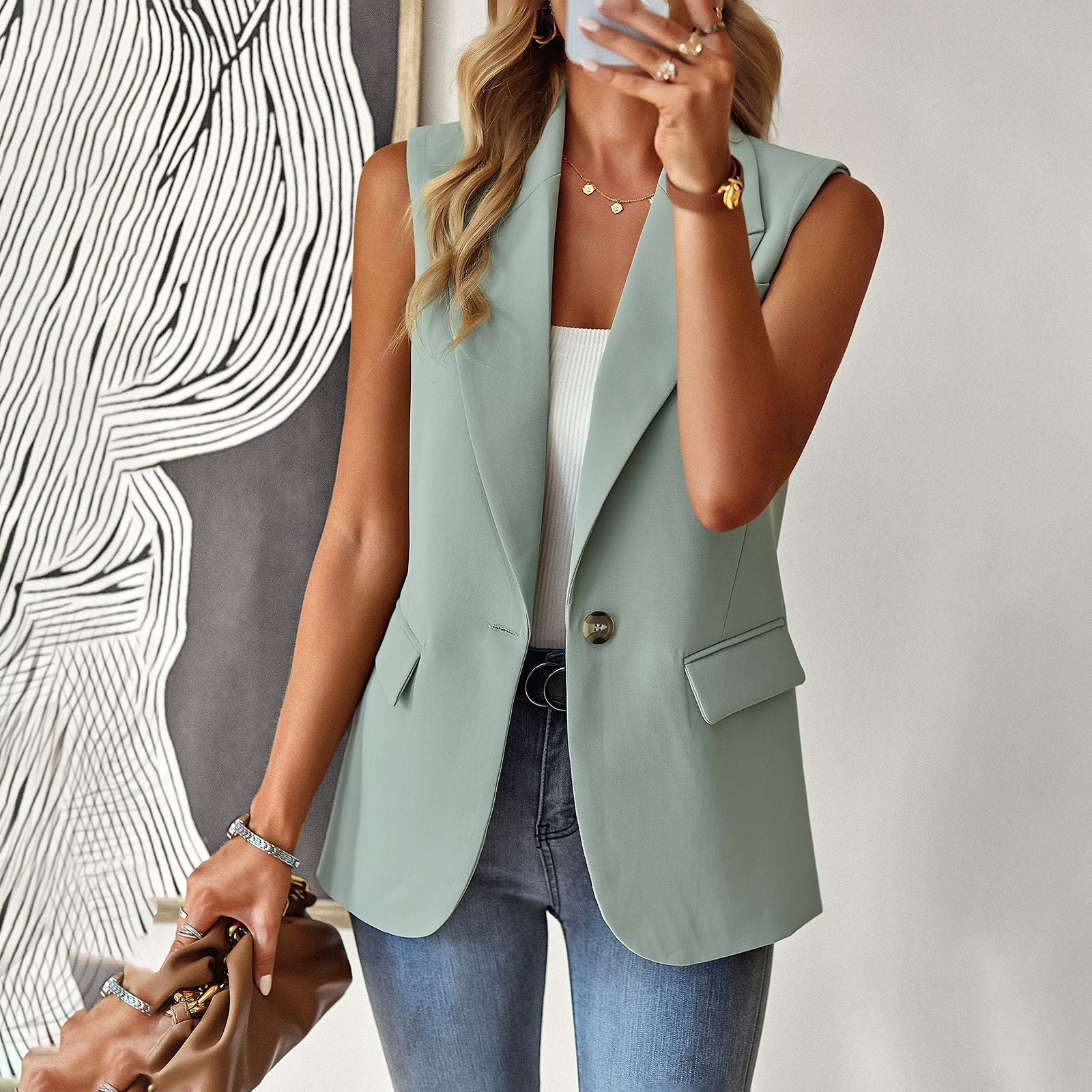 Damen Lässiger Blazer Ohne Ärmel mit Tailliertem Schnitt und Eleganten Taschen Heidi-Mode - Image 2