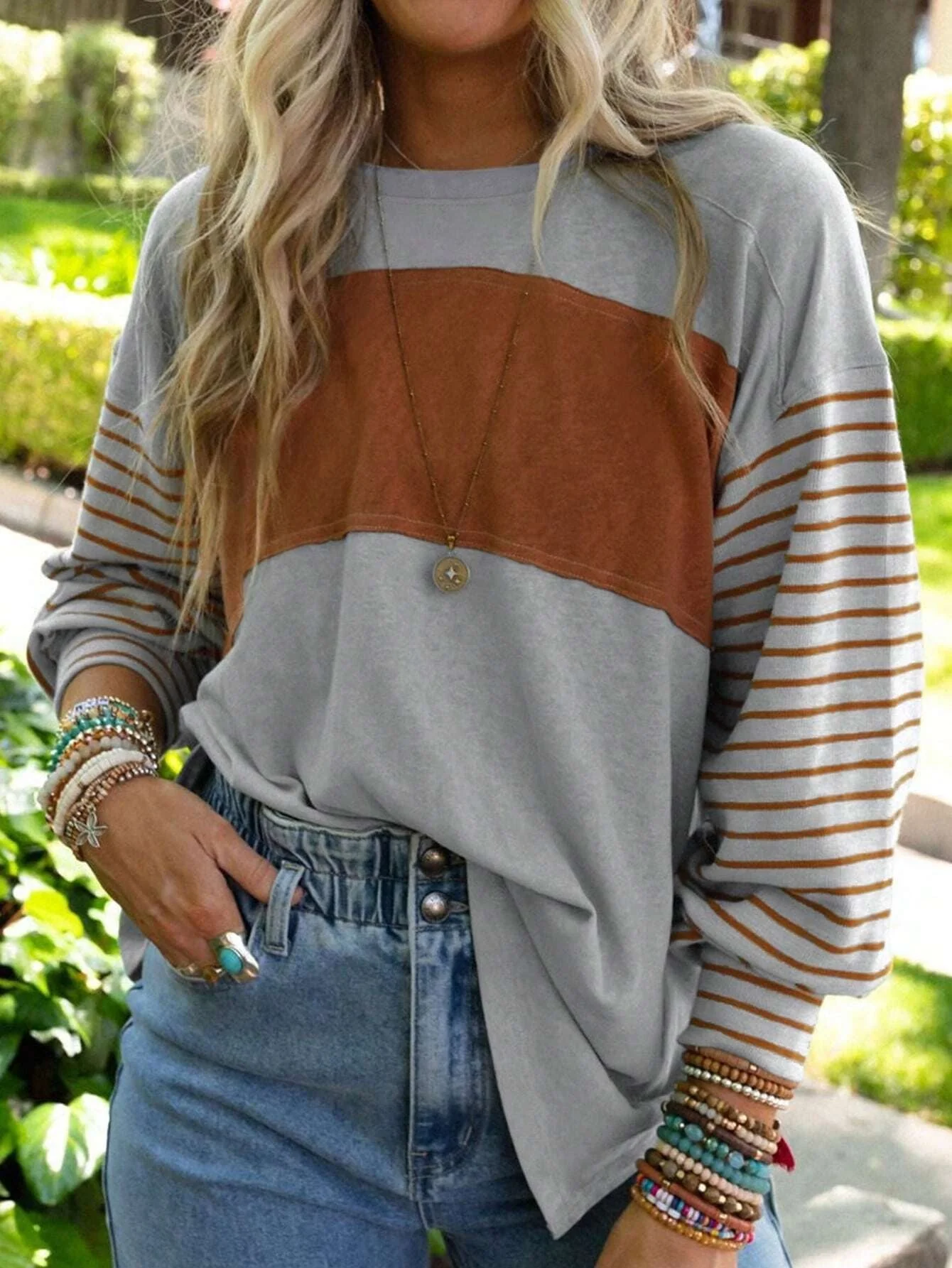 Damen Lässiger Sweatshirt mit Gestreiften Ärmeln Heidi-Mode - Image 10