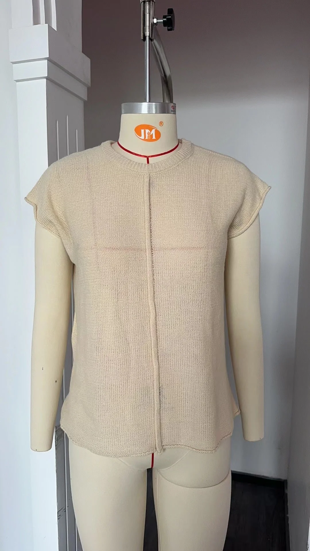 Damen Lässiges Strickoberteil mit Kurzen Ärmeln und Strukturiertem Design Heidi-Mode - Image 6