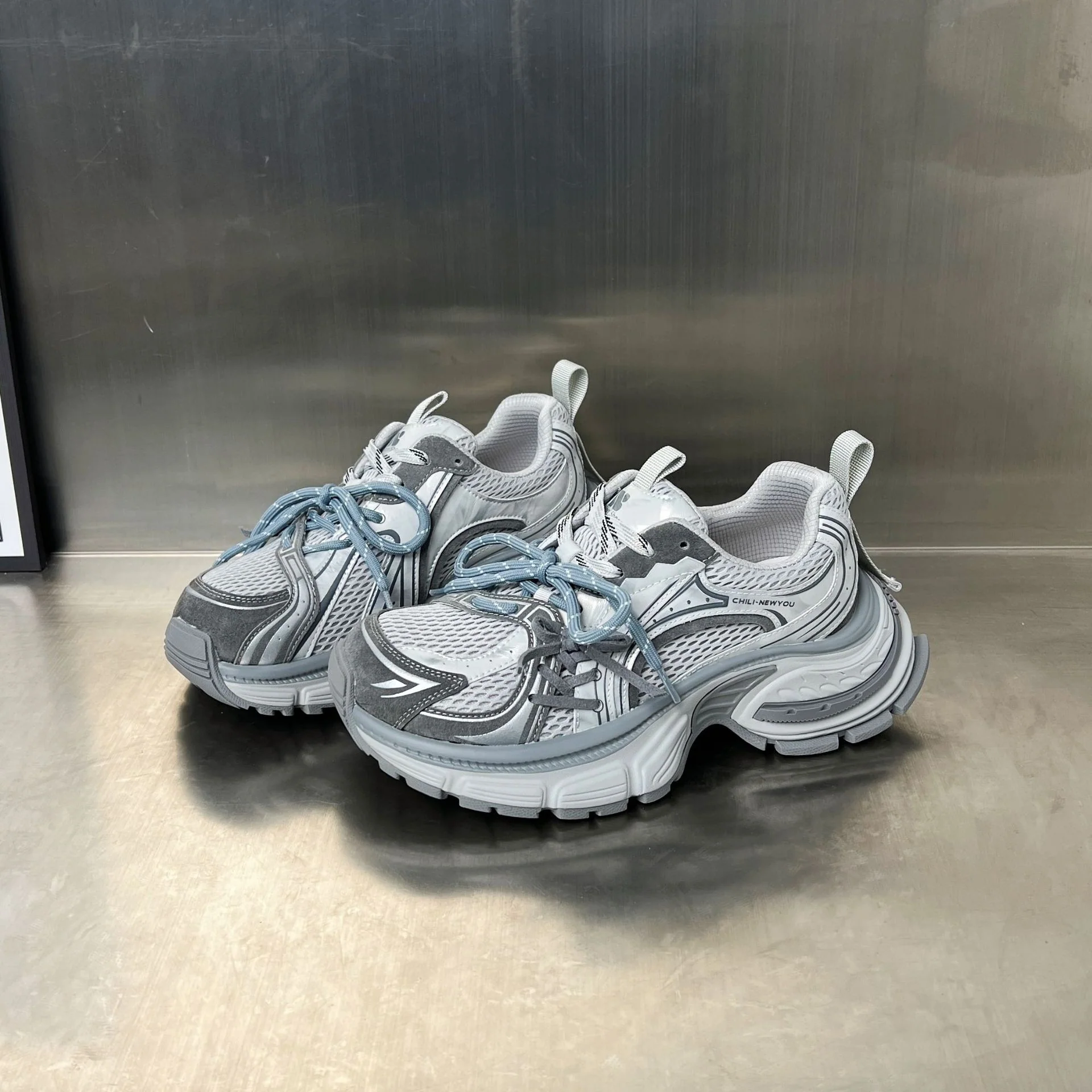 Damen Lauf- und Fitness-Sneakers mit atmungsaktivem Mesh und dämpfendem Fußbett Heidi Mode - Image 2
