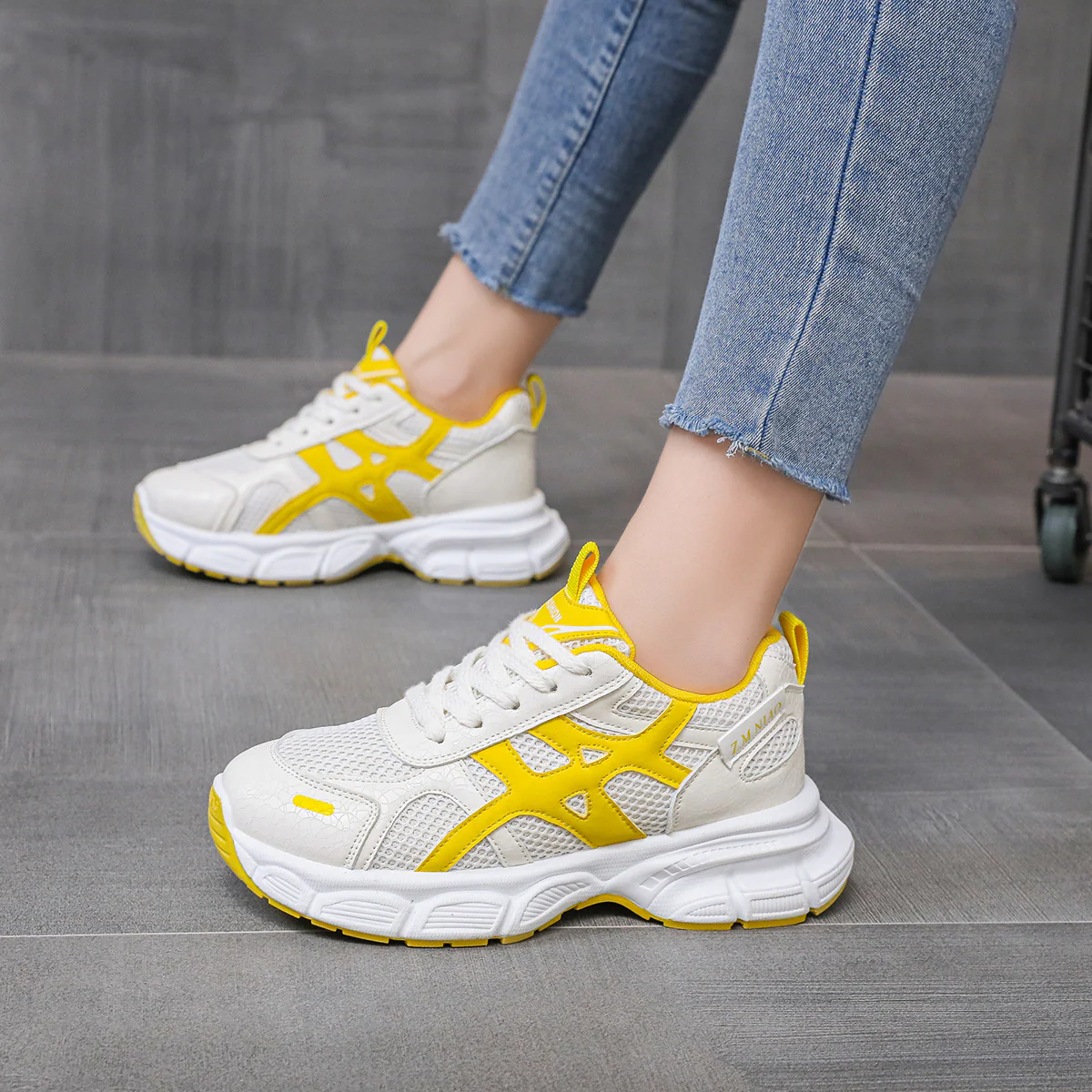 Damen Laufsohlen Sneakers mit atmungsaktivem Obermaterial Heidi Mode - Image 2