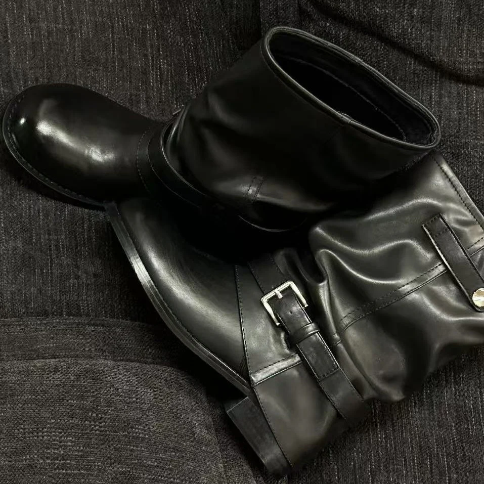 Damen Lederstiefel mit modischen Schnallenverzierungen Heidi Mode - Image 3