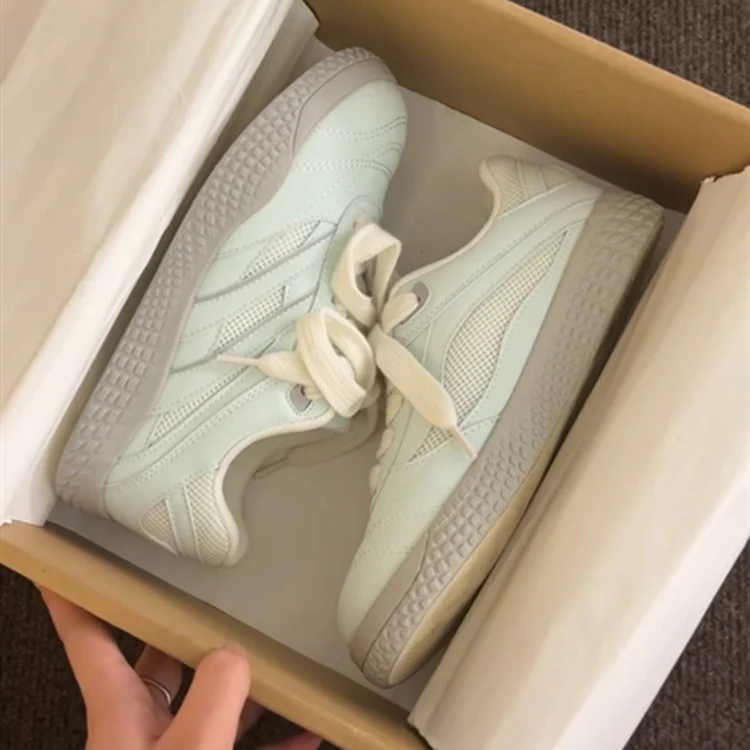 Damen Leichte Freizeitsneaker mit atmungsaktiver Obermaterialstruktur und rutschfester Sohle Heidi Mode - Image 3