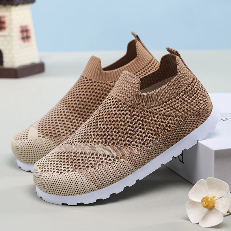 Damen Leichte und bequeme Slip-On Sneakers mit atmungsaktivem Strickoberteil Heidi Mode - Image 4